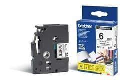 BROTHER Etiqueta blanca continua laminada Brother TZE211, de 6 mm de ancho x 8 mts de largo. Impresión en negro.